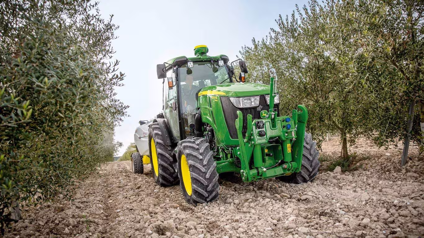 Trattori John Deere 5ML Cuneo